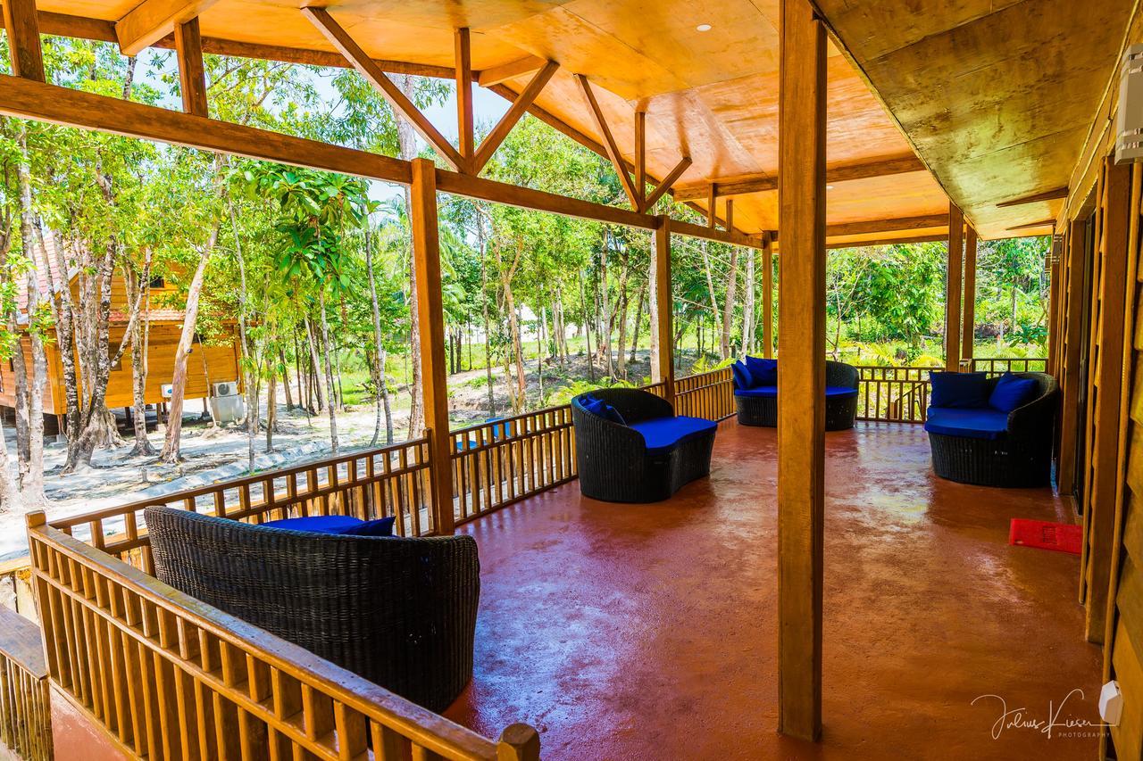 Sol Beach Resort Ко Ронг Санлоем Екстериор снимка